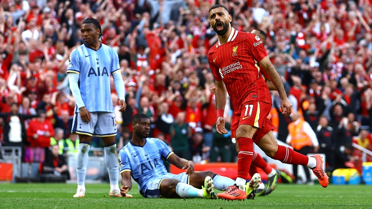  萨拉赫关键节点出色防守，C9带队取胜！